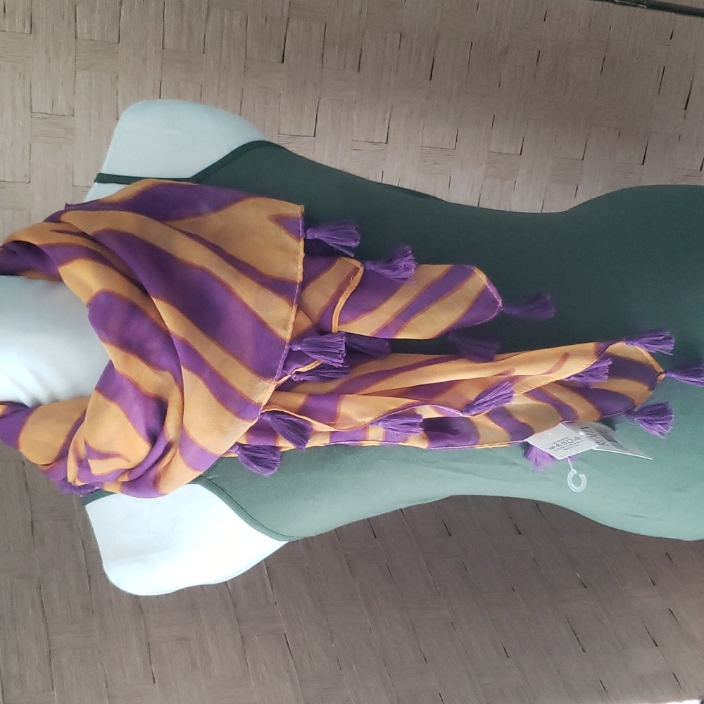 Tiger Wrap Scarf Purple Gold